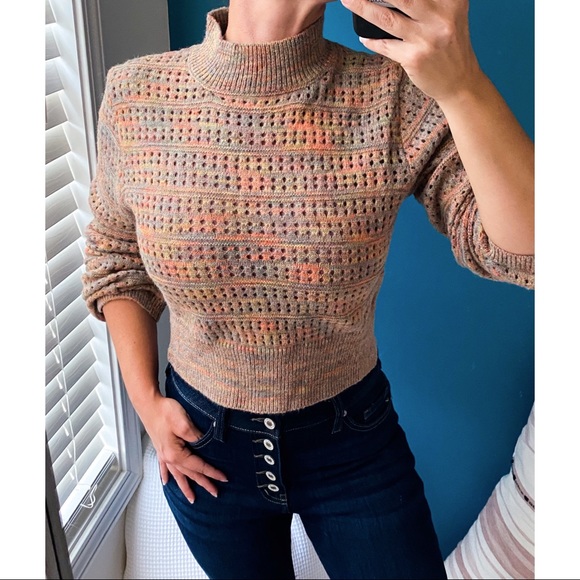Few Left- CHRISSI• CROPPED KNIT SWEATER - Multicolor - Picture 3 of 13